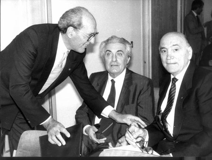 Tre pilastri. Da sinistra Alfredo Martini, Vincenzo Torriani e Fiorenzo Magni. Omega